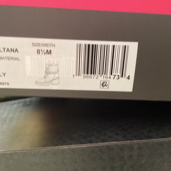 NWT Vince Camuto Leather Keltana Combat Cub Stanly Block Heel Moto Boot - Picture 8 of 8